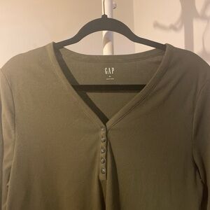 GAP Women's Buttoned Olive Long Sleeve Top